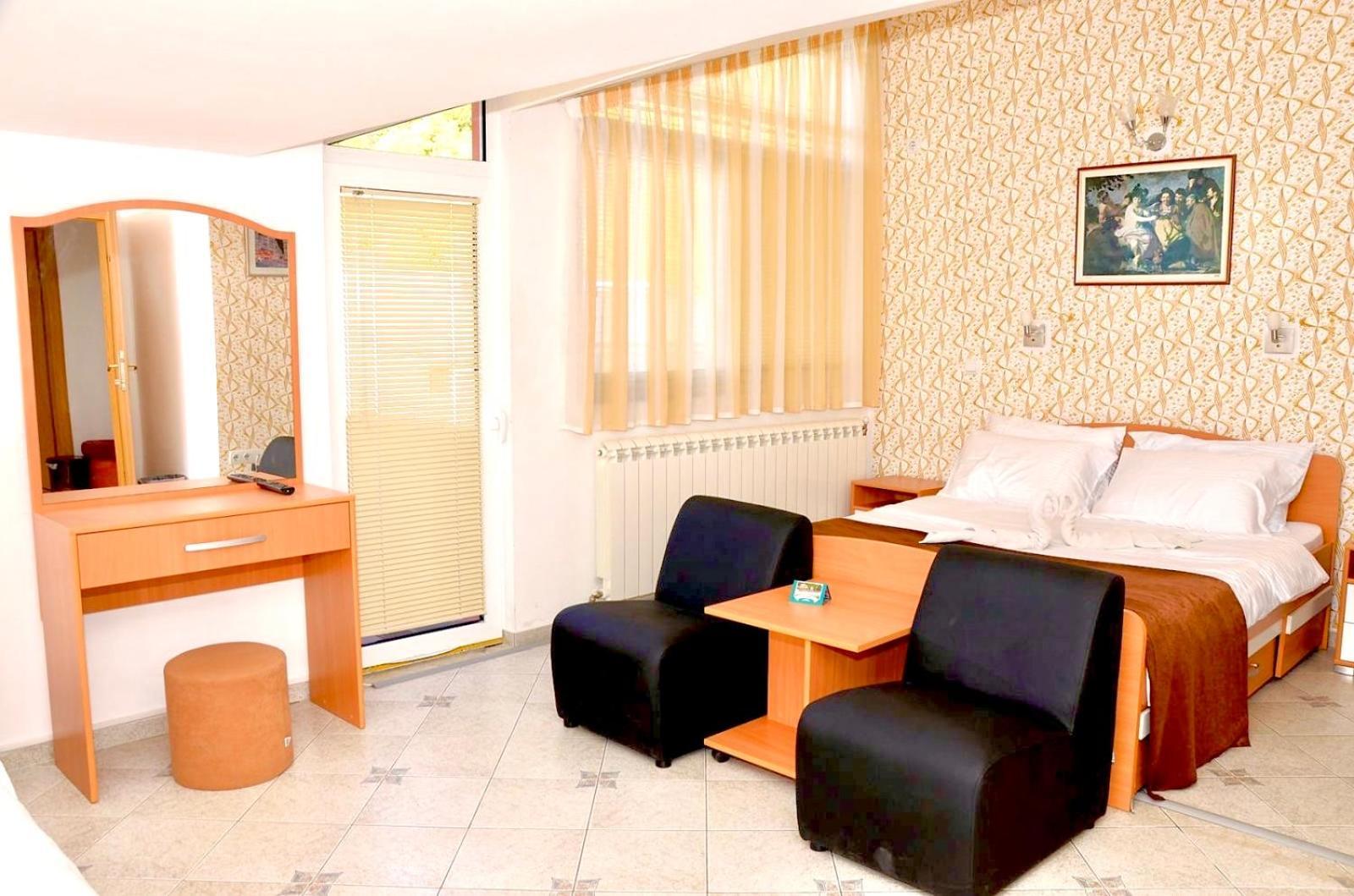 Hotel Lagadin Eksteriør billede